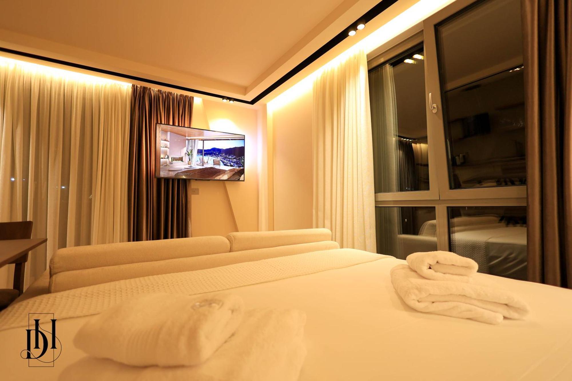 Deha Rooms & Apartments Tirana Exterior photo